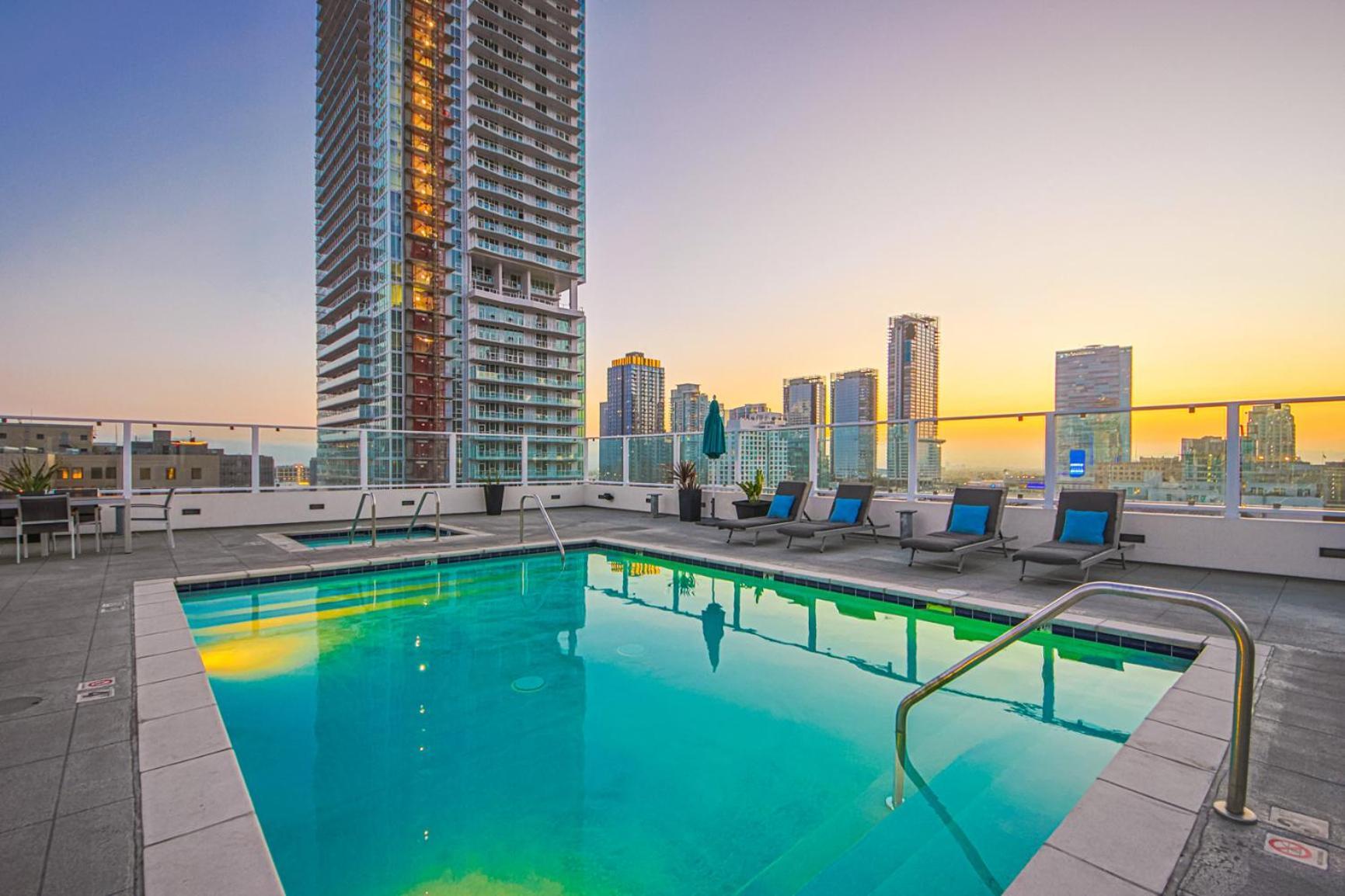 Апартаменты Stunning 1 Bdr 1 Bth, Pool, Jacuzzi Лос-Анджелес Экстерьер фото